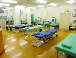 トリートメントテーブル